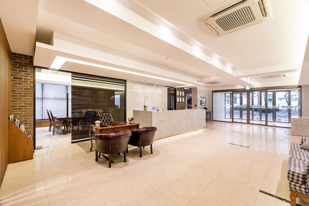 Korea Tourist Hotel Suwon Bagian luar foto