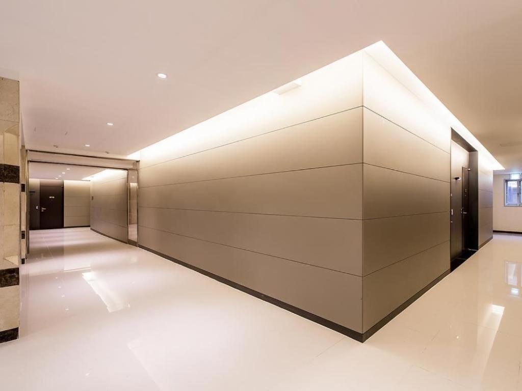 Korea Tourist Hotel Suwon Bagian luar foto