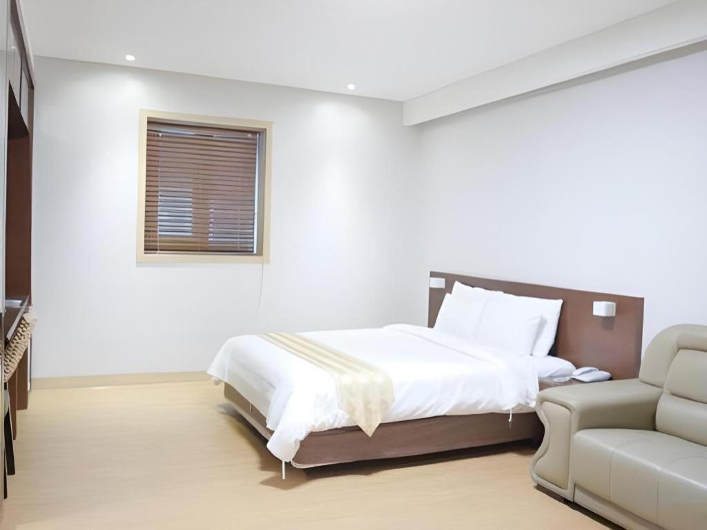Korea Tourist Hotel Suwon Bagian luar foto