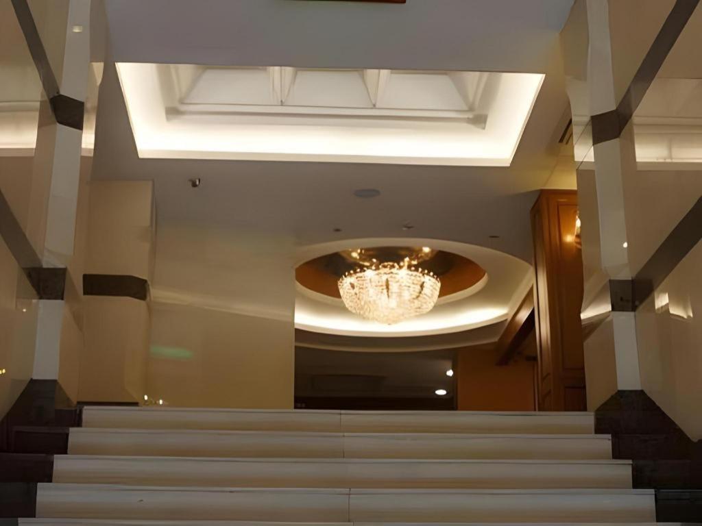 Korea Tourist Hotel Suwon Bagian luar foto
